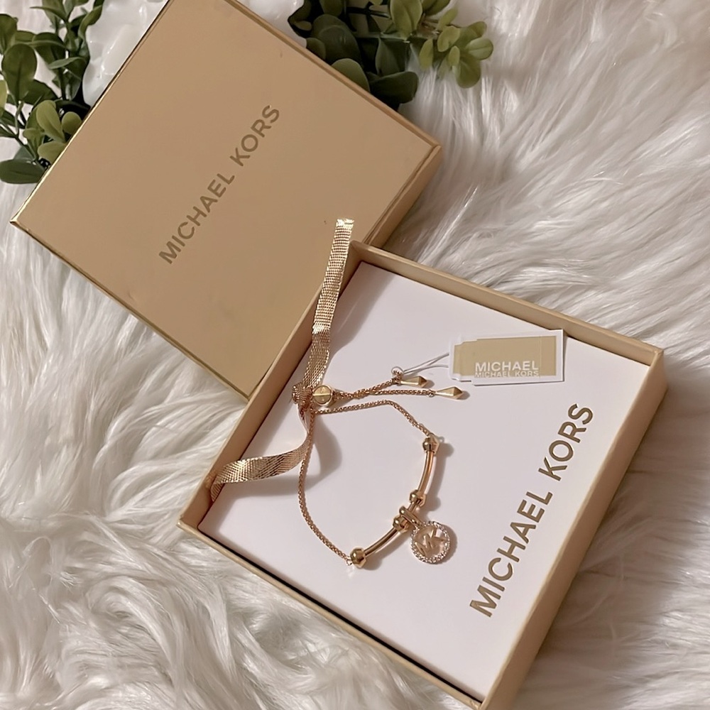 ⚜️💠MICHAEL KORS Rose Gold Rhinestone Round Gorgeous Logo Slider Bracelet💠⚜️